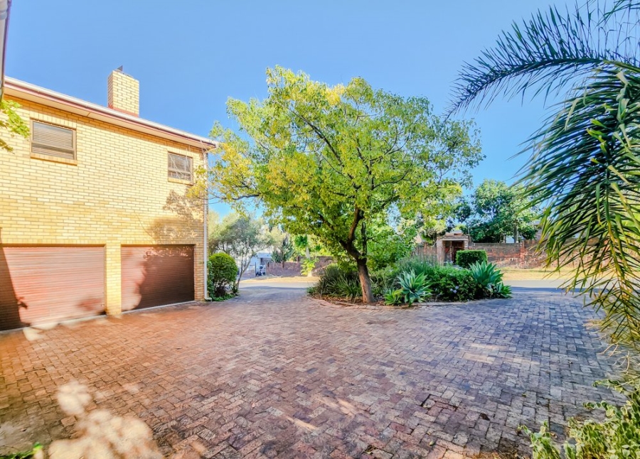 4 Bedroom Property for Sale in Durbanville Western Cape